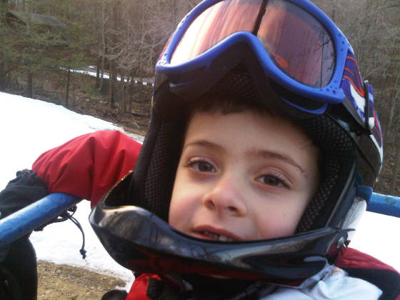 Dan_on_Hidden_Valley_lift_Feb_2012.JPG